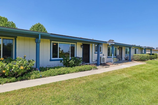 942 Royal Tern Way, Oceanside, CA 92057 - ranch-style house featuring a front lawn
