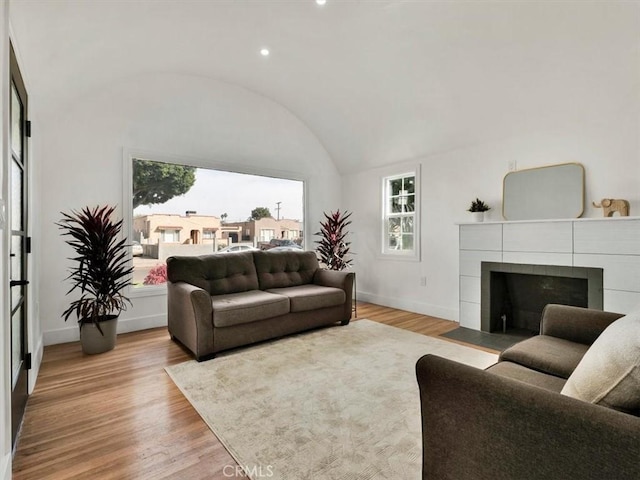 7827 S Hobart Blvd, Los Angeles, CA 90047 - photo 4