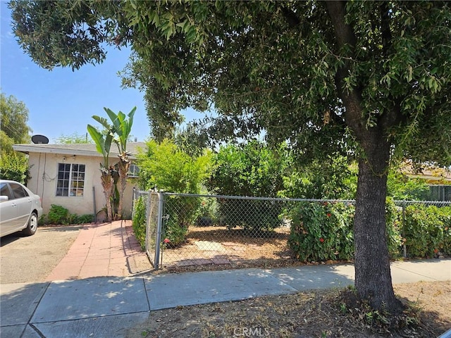 8255 9th St, Rancho Cucamonga, CA 91730 - exterior space