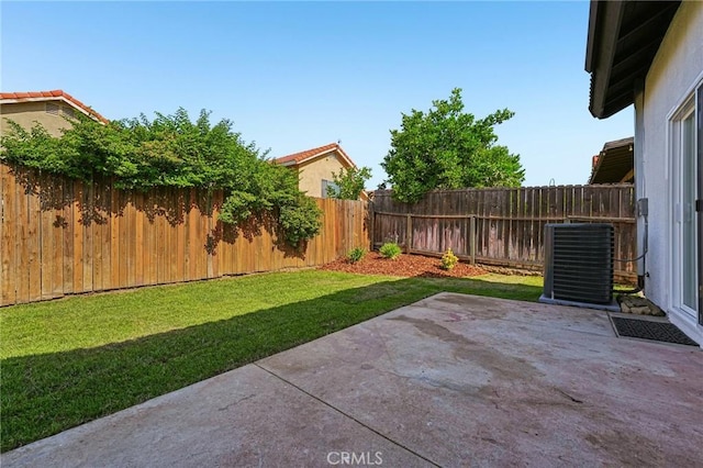 7652 Plumaria, Fontana, CA 92336 - fenced backyard featuring a patio