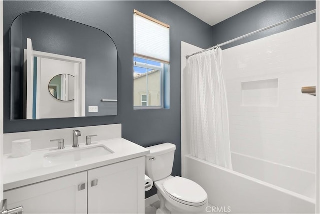25928 Meadow Dr, San Juan Capistrano, CA 92675 - full bath featuring vanity and shower / bath combo with shower curtain