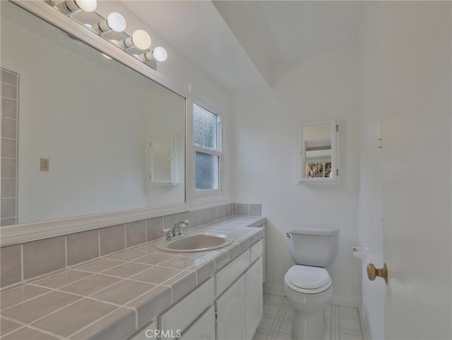 1017 Cordova Ave, Glendale, CA 91207 - bathroom featuring vanity and tile patterned floors