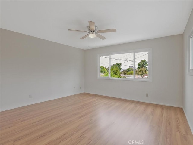 1017 Cordova Ave, Glendale, CA 91207 - unfurnished room with light wood-style flooring and a ceiling fan