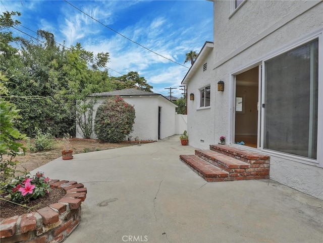 1017 Cordova Ave, Glendale, CA 91207 - view of patio with an outdoor structure