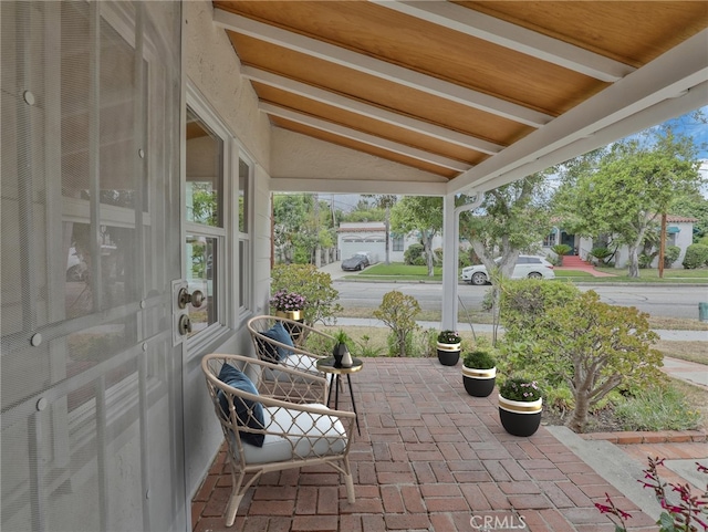 1017 Cordova Ave, Glendale, CA 91207 - view of covered porch