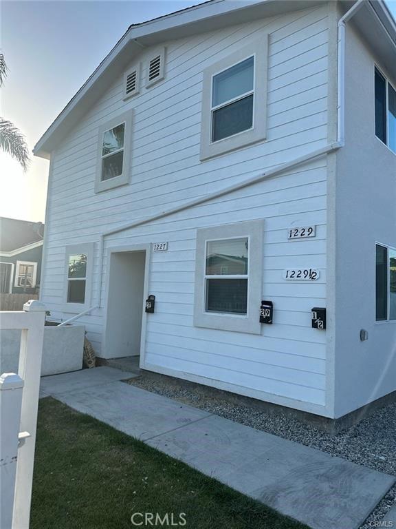 1227 W Gage Ave, Los Angeles, CA 90044 - photo 2