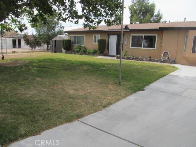 14537 Yucca St, Hesperia, CA 92345 - photo 1