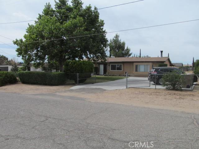 14537 Yucca St, Hesperia, CA 92345 - photo 7