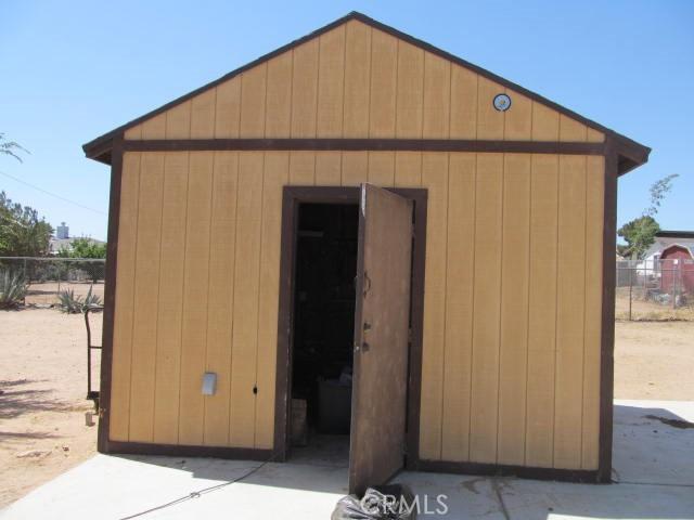 14537 Yucca St, Hesperia, CA 92345 - photo 40