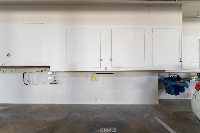 2121 E 1st St Unit 108, Long Beach, CA 90803 - detailed view of concrete floors
