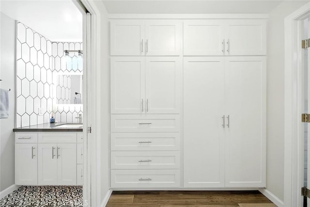 2121 E 1st St Unit 108, Long Beach, CA 90803 - view of closet