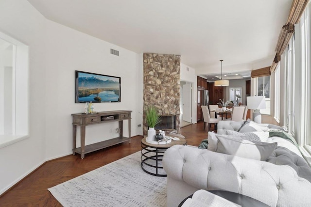 3309 Caminito Cabo Viejo, Del Mar, CA 92014 - living area featuring baseboards