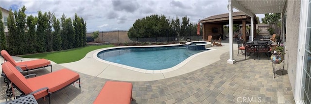 346 Rimhurst Ct, Oceanside, CA 92058 - view of swimming pool with a patio area, a fenced backyard, and a pool with connected hot tub
