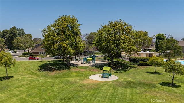 20 Marigold Unit 15, Irvine, CA 92614 - view of property's community featuring a lawn