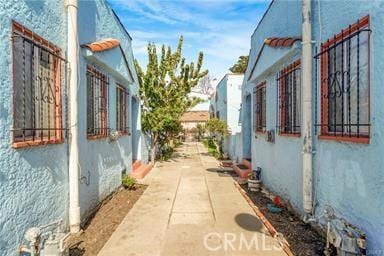 614 E 82nd St, Los Angeles, CA 90001 - photo 2