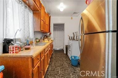 614 E 82nd St, Los Angeles, CA 90001 - photo 8