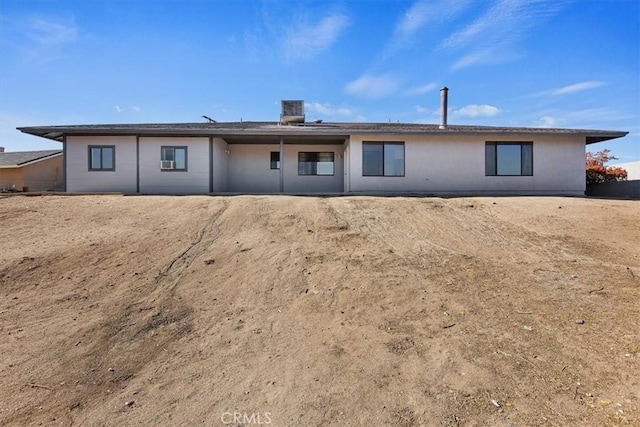 7267 Dalscote St, Hesperia, CA 92345 - rear view of house