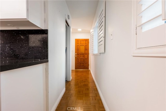 966 Willow Creek Rd Unit 14, Lake Arrowhead, CA 92352 - hall featuring baseboards