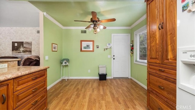 860 Knollwood Dr, Corona, CA 92882 - dining space featuring light wood-style flooring, a ceiling fan, and crown molding