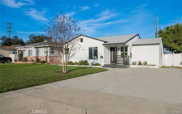1484 N Clybourn Ave, Burbank, CA 91505 - photo 1