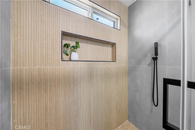 16082 Athol St, Fontana, CA 92335 - bathroom featuring a shower