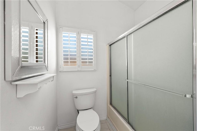 12750 Centralia St Unit 159, Lakewood, CA 90715 - full bath with toilet and combined bath / shower with glass door
