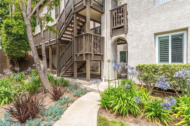 72 Corniche Dr Unit C, Dana Point, CA 92629 - property entrance with stucco siding