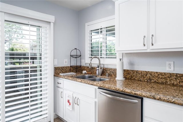 72 Corniche Dr Unit C, Dana Point, CA 92629 - kitchen with dishwasher, healthy amount of natural light, and dark stone countertops