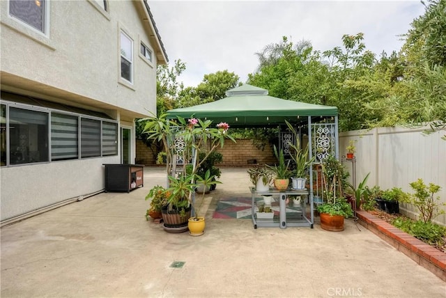 7008 Davenport Ct, Rancho Cucamonga, CA 91701 - fenced backyard with a gazebo and a patio area