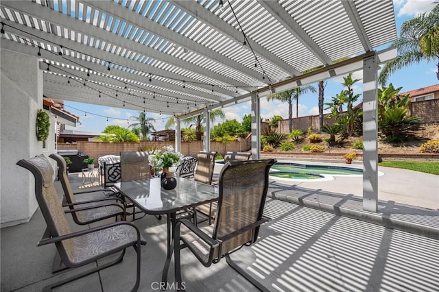 637 Silver Bridle Rd, Walnut, CA 91789 - fenced backyard with an in-ground hot tub, a pergola, and a patio