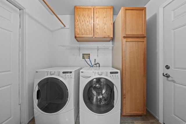 27583 Genevieve Dr, Menifee, CA 92586 - laundry area featuring cabinet space and washer and clothes dryer