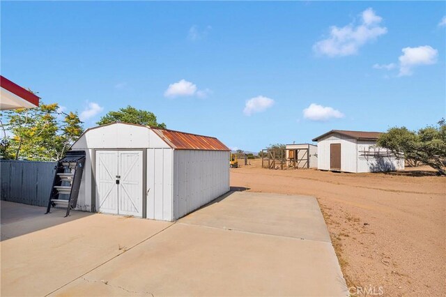 8381 White Rd, Phelan, CA 92371 - photo 44