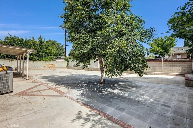 17959 Cantara St, Reseda, CA 91335 - fenced backyard featuring a patio area