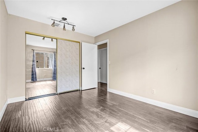 17959 Cantara St, Reseda, CA 91335 - unfurnished room with baseboards and wood finished floors