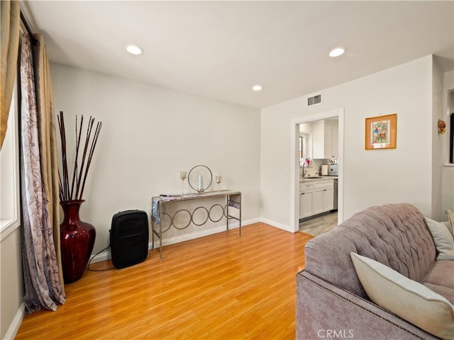 7103 Van Noord Ave, North Hollywood, CA 91605 - photo 17
