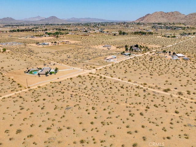 24127 Zuni Rd, Apple Valley, CA 92307