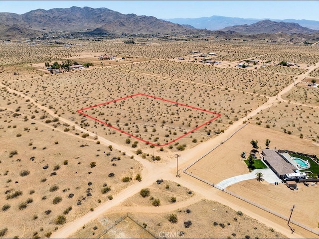 24127 Zuni Rd, Apple Valley, CA 92307
