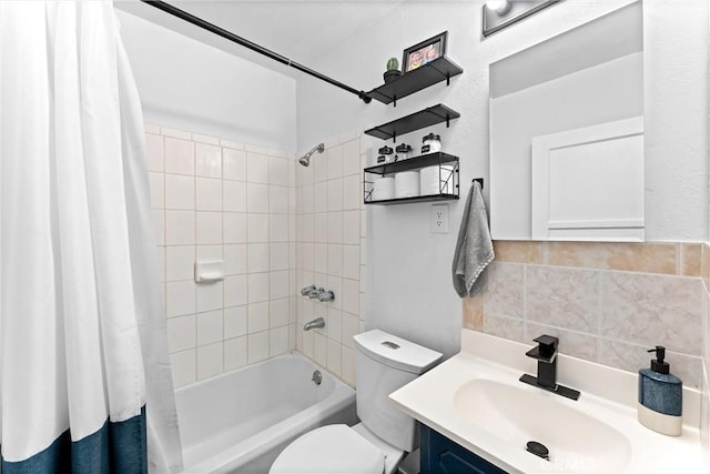 14508 S Corlett Ave, Compton, CA 90220 - full bathroom featuring shower / tub combo with curtain, vanity, and tasteful backsplash
