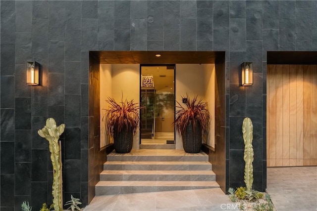 1955 Curson Pl, Los Angeles, CA 90046 - entrance to property