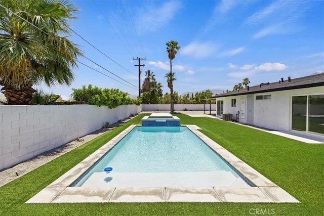 2002 N Whitewater Club Dr N, Palm Springs, CA 92262 - view of swimming pool with a fenced backyard and a pool with connected hot tub