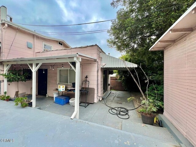 4206 Cumberland Ave, Los Angeles, CA 90027 - view of patio
