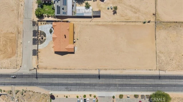 17635 Verde St, Hesperia, CA 92345 - bird's eye view