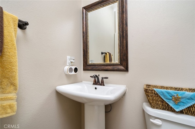 12140 Mission St, Oak Hills, CA 92344 - photo 16