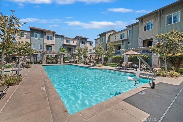 677 Savi Dr Unit 101, Corona, CA 92878 - community pool featuring a residential view and a patio