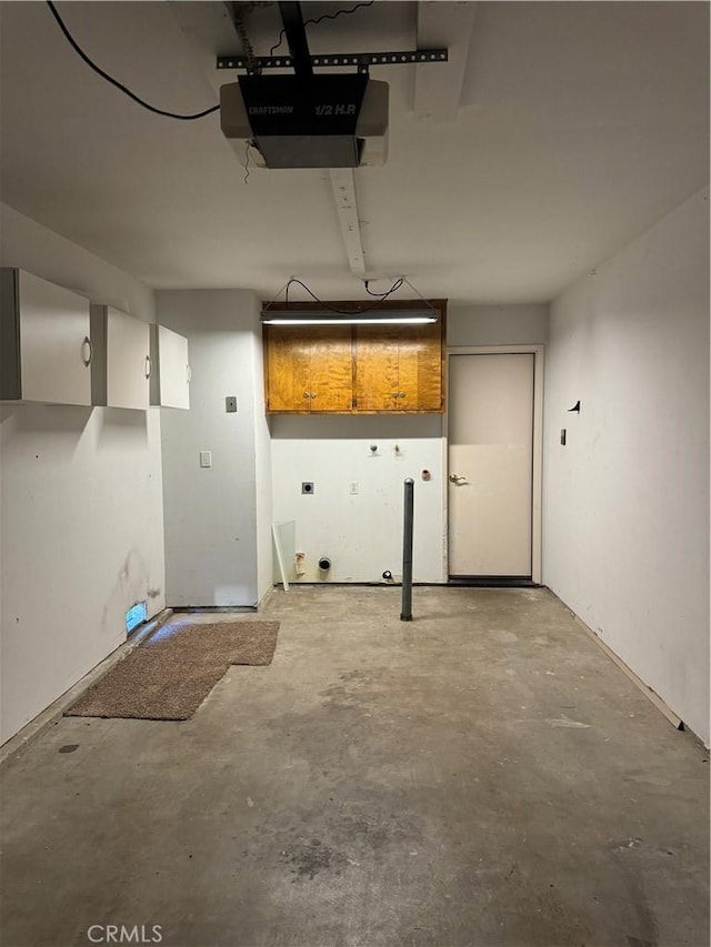 1107 Grieb Dr, Arroyo Grande, CA 93420 - garage with a garage door opener