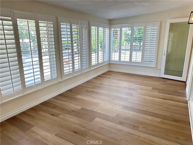 29041 Desert Hills Rd, Menifee, CA 92586 - unfurnished sunroom featuring healthy amount of natural light