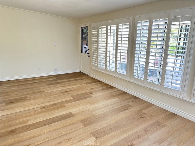 29041 Desert Hills Rd, Menifee, CA 92586 - empty room with wood finished floors and baseboards