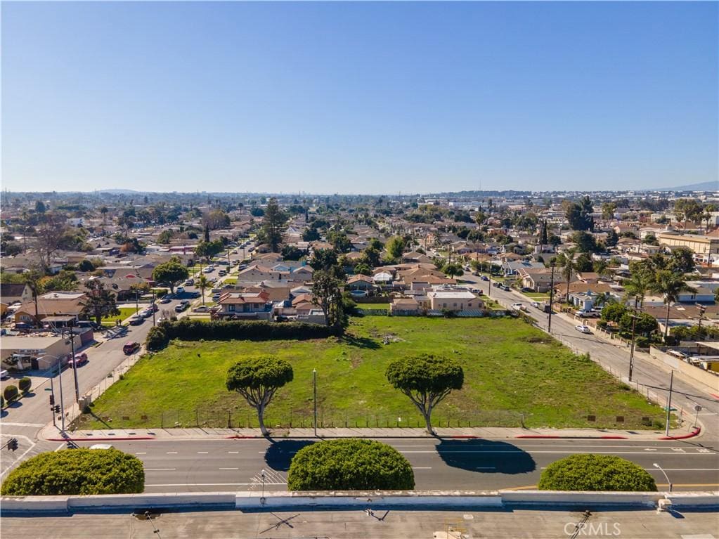 900 E Compton Blvd, Compton, CA 90221