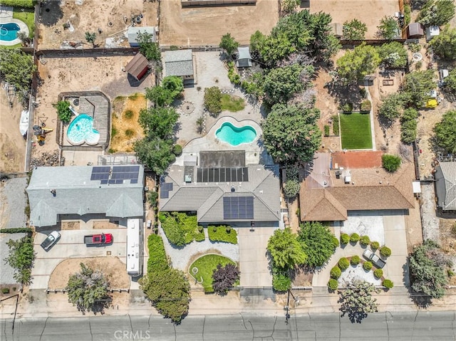 7556 Glider Ave, Hesperia, CA 92345 - aerial view of a pool