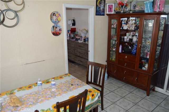 13104 Hoyt St, Pacoima, CA 91331 - dining area with light tile patterned floors